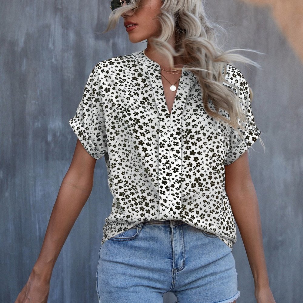 New Floral Print Batwing Sleeve Blouse Black and White - Picture 5 of 5